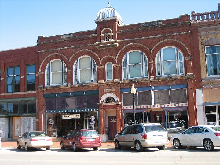 2007 Eyeball - Quaint Building downtown Guthrie.JPG